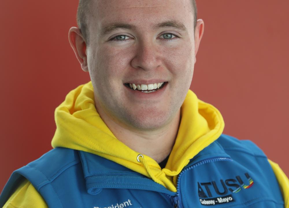 Headshot - Colin Kearney